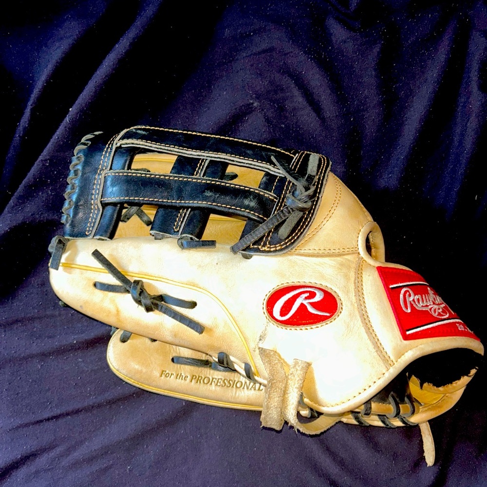Used Left Hand Rawlings GGE1275HCB 12 3/4" Fielders Gloves